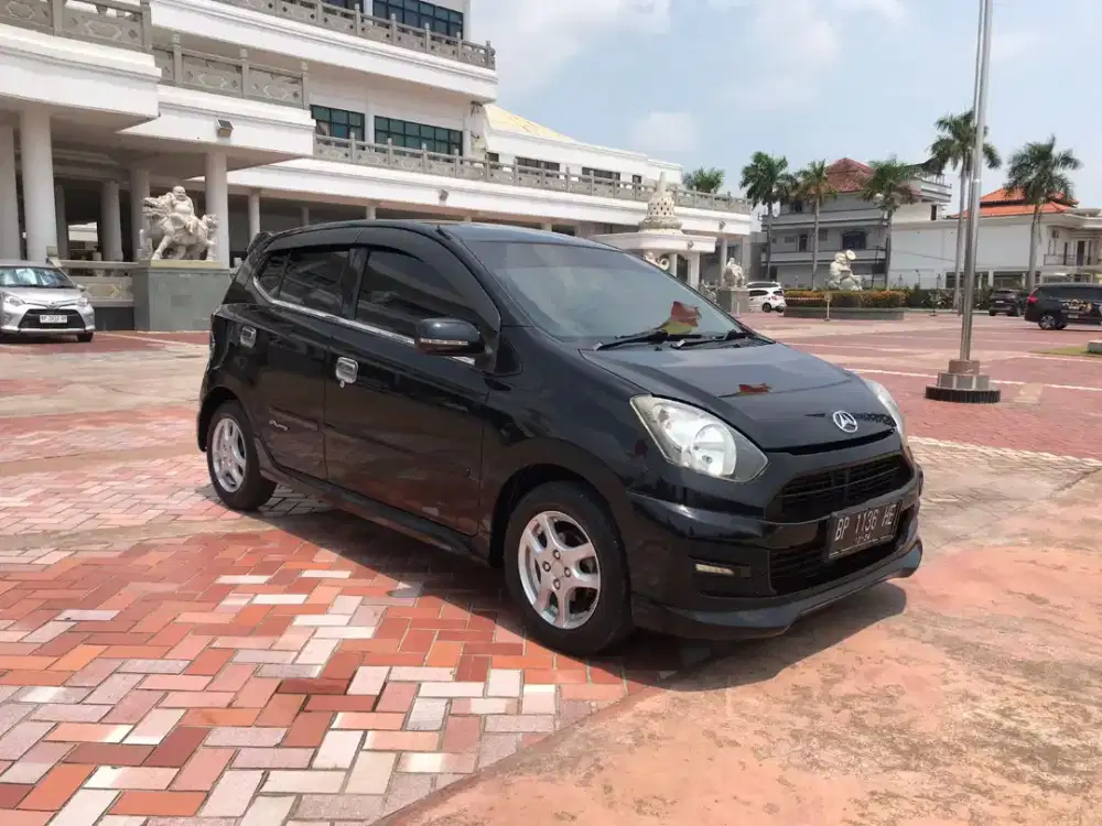 Daihatsu Ayla M Sporty 2014