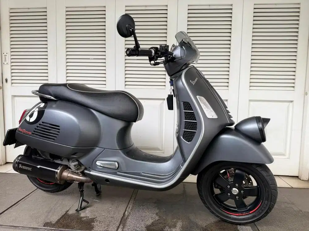 Vespa Sei Giorni II GTV300 HPE