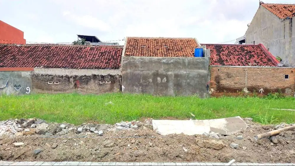 Di Jual Tanah Kavling murah di Timur Mall Luwes Gentan. Dkt Jln Raya