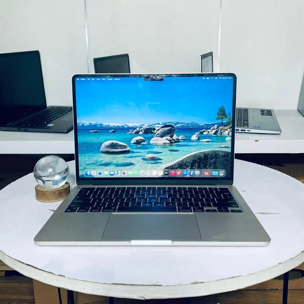 Macbook Air 2024 | Chip M3 | 8Gb | 512SSD | Garansi ON
