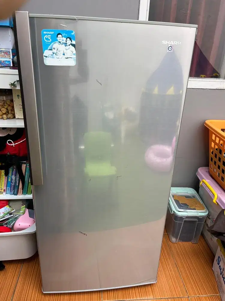 Dijual kulkas Awet 1 Pintuu