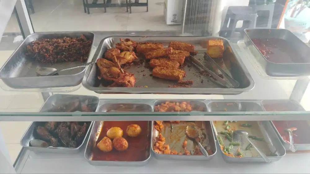 Dibutuhkan juru masak pria / perempuan