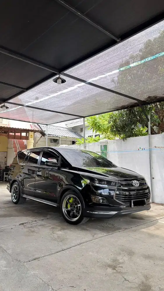 TOYOTA KIJANG INNOVA VENTURER 2.4 AUTOMATIC DIESEL TAHUN 2019