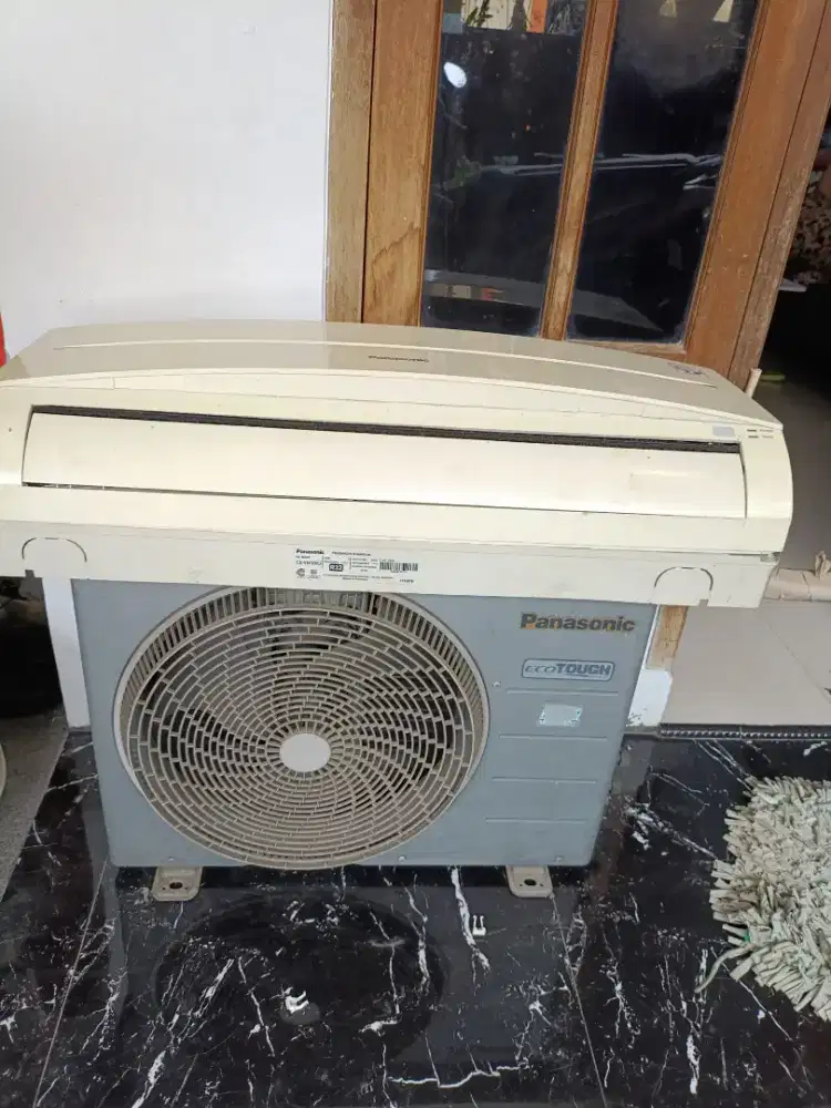 AC Panasonic R32