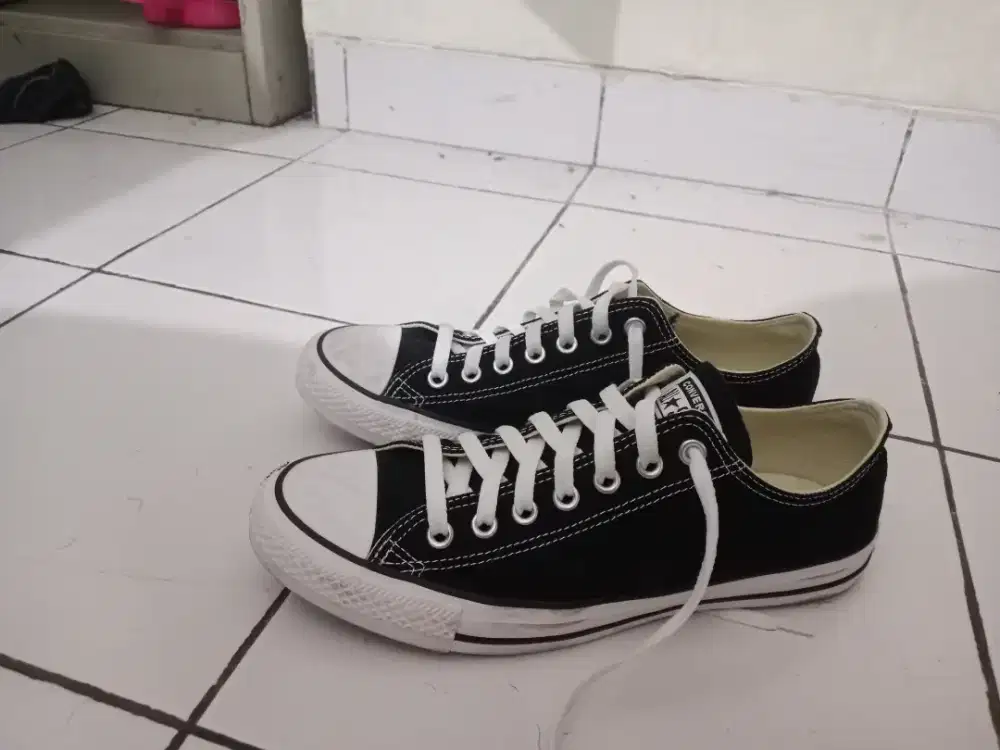 Dijual Sepatu - Converse Chuck Taylor All Star