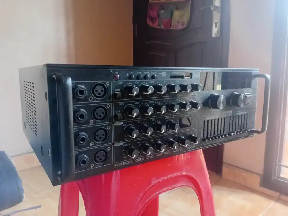 Professional Digital Echo Mixer Power Amplifier ( BM - DAJ 800B