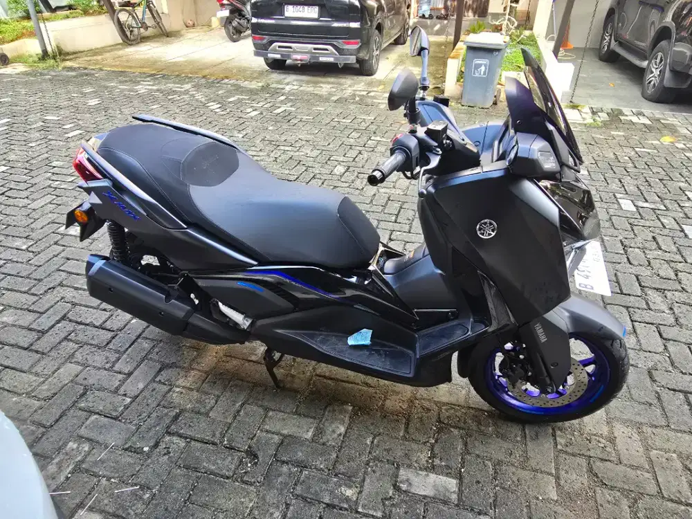 X max connected tahun 2025 LIKE NEW