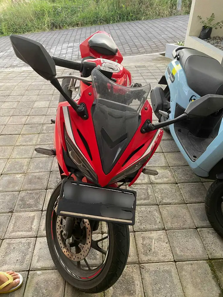 Jual HONDA CBR 150R 2016 KM Rendah