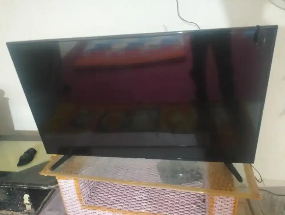 Jual tv LED 55 inc kondisi Masi ok jarang pakai
