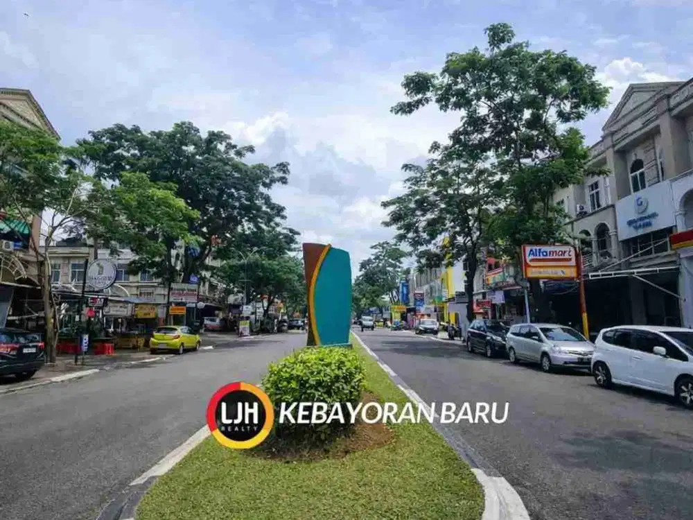 Disewakan ruko Boulevard di Pinggir Jalan Raya Pasar Pulo, Grand Galaxy, Kalimalang Bekasi