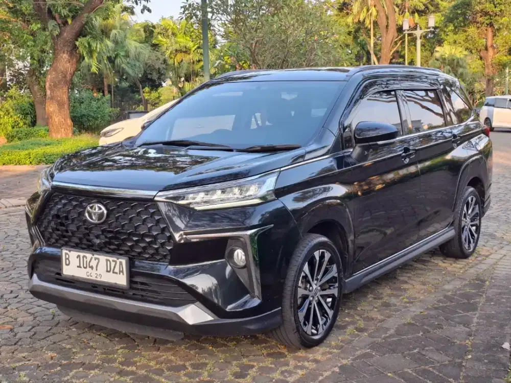 (KM16rb) Veloz Q AT 2024 Hitam