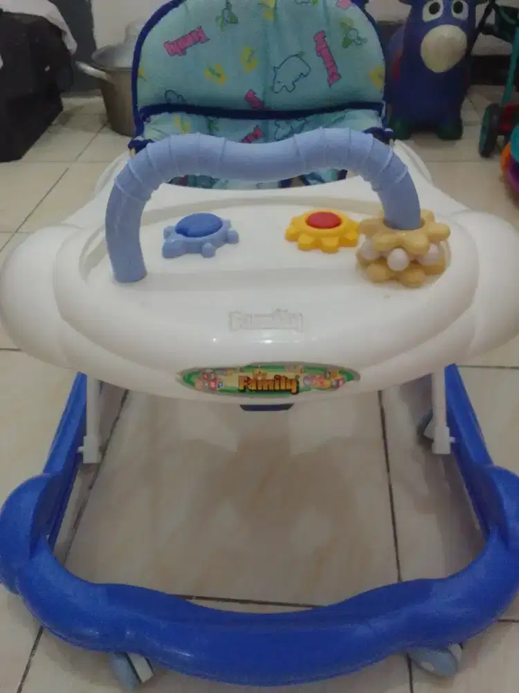 Di jual Baby Walker