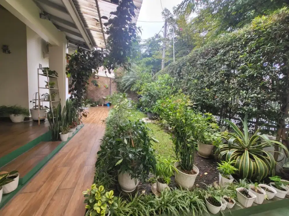 Best Location! Rumah Siap Huni Dekat Sentra Kuliner Burangrang Gatot subroto Bandung