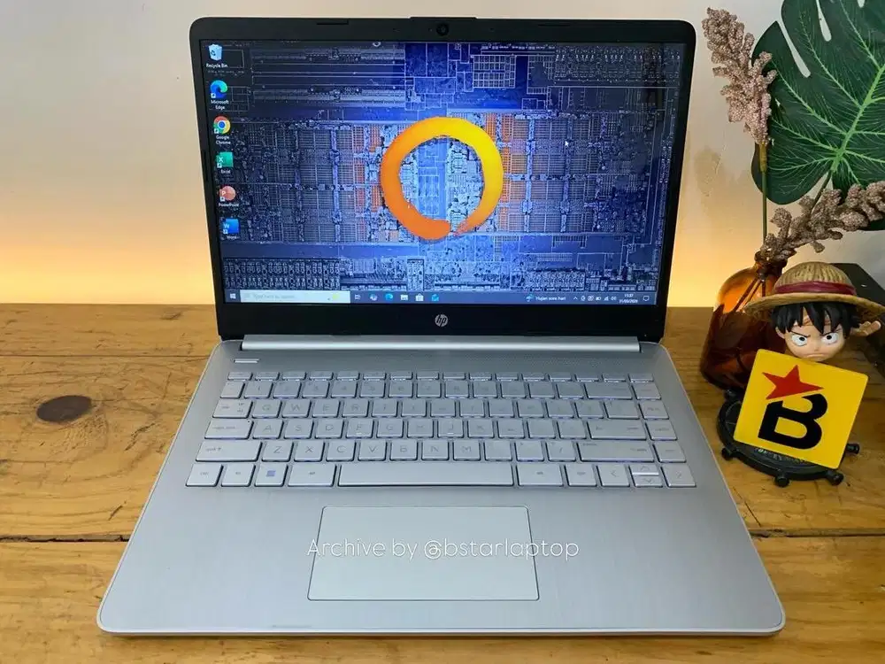 Laptop HP 14s-fq0xx Athlon Silver 3050U SSD 512 Backlight Keyboard