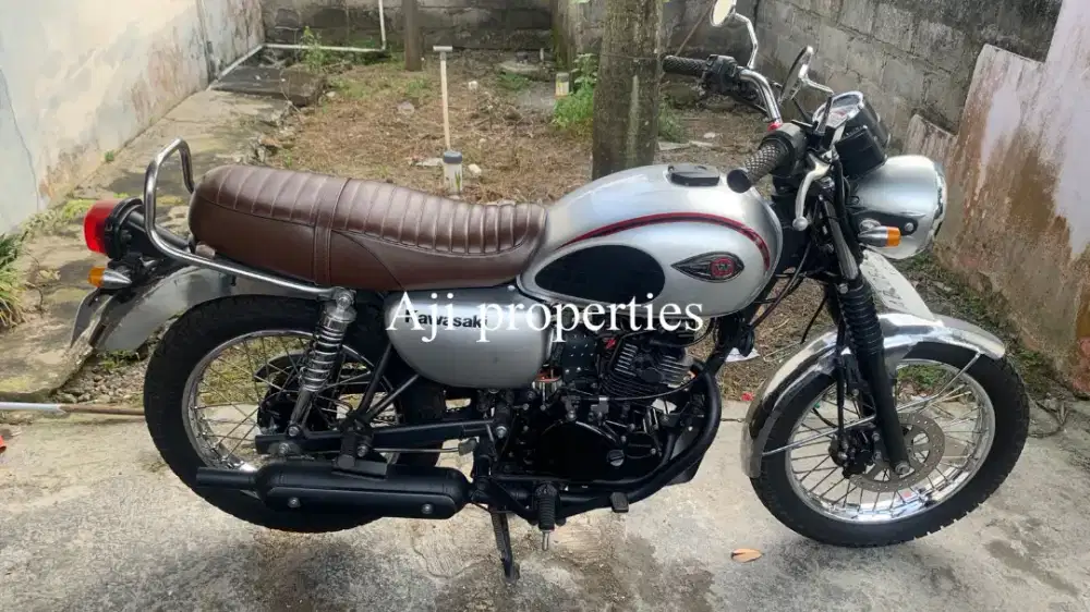Kawasaki W175 tahun 2022