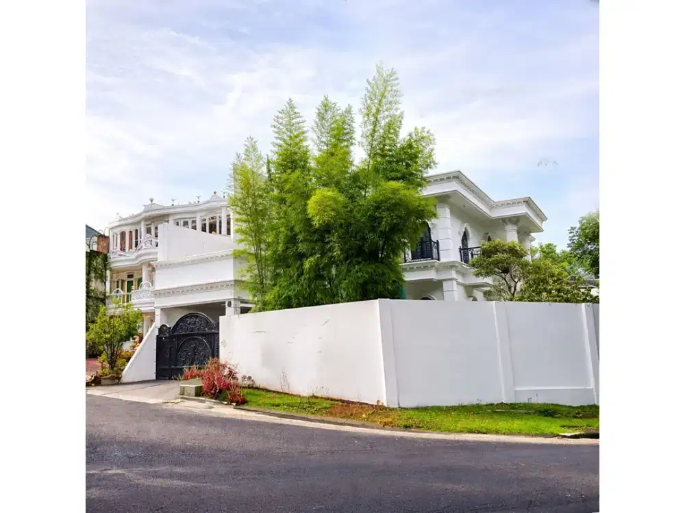 DIJUAL RUMAH MEWAH SIAP HUNI DI BGH BUKIT GOLF HIJAU SENTUL CITY SSR1017