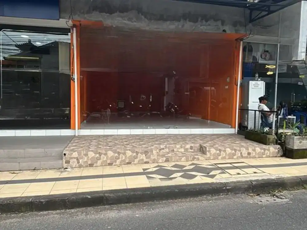 Ruko Premium 1 Lantai Lokasi Strategis Disewakan, di Seminyak Area