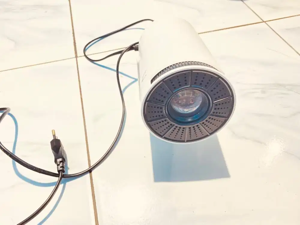 Projector rojo fox bekas masih mulus 350 rb nego