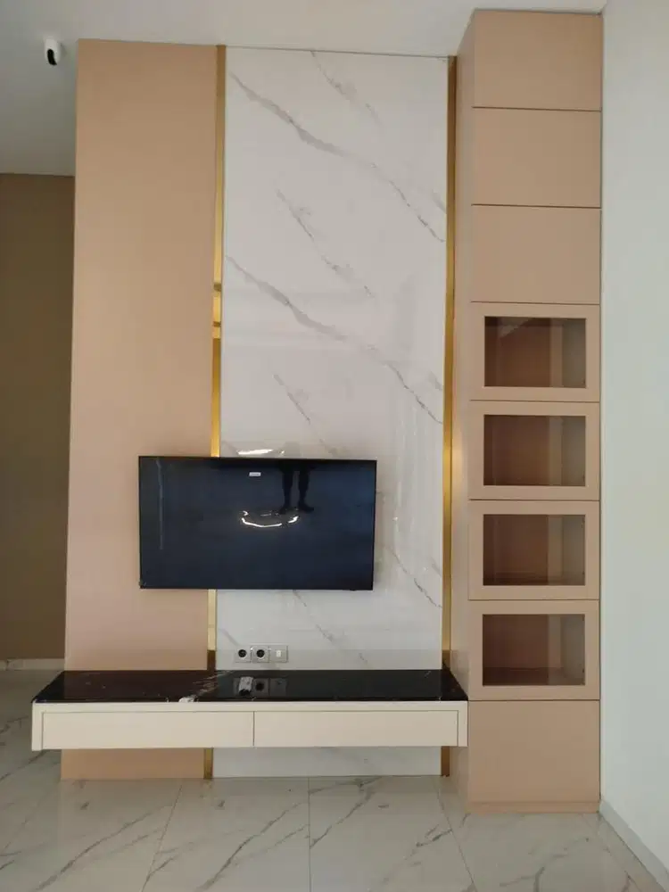 Backdrop tv minimalis