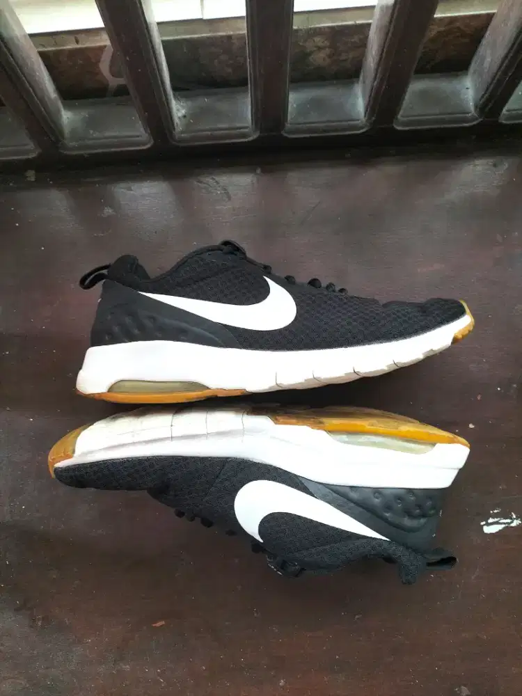 Nike airmax motion uk.42,5