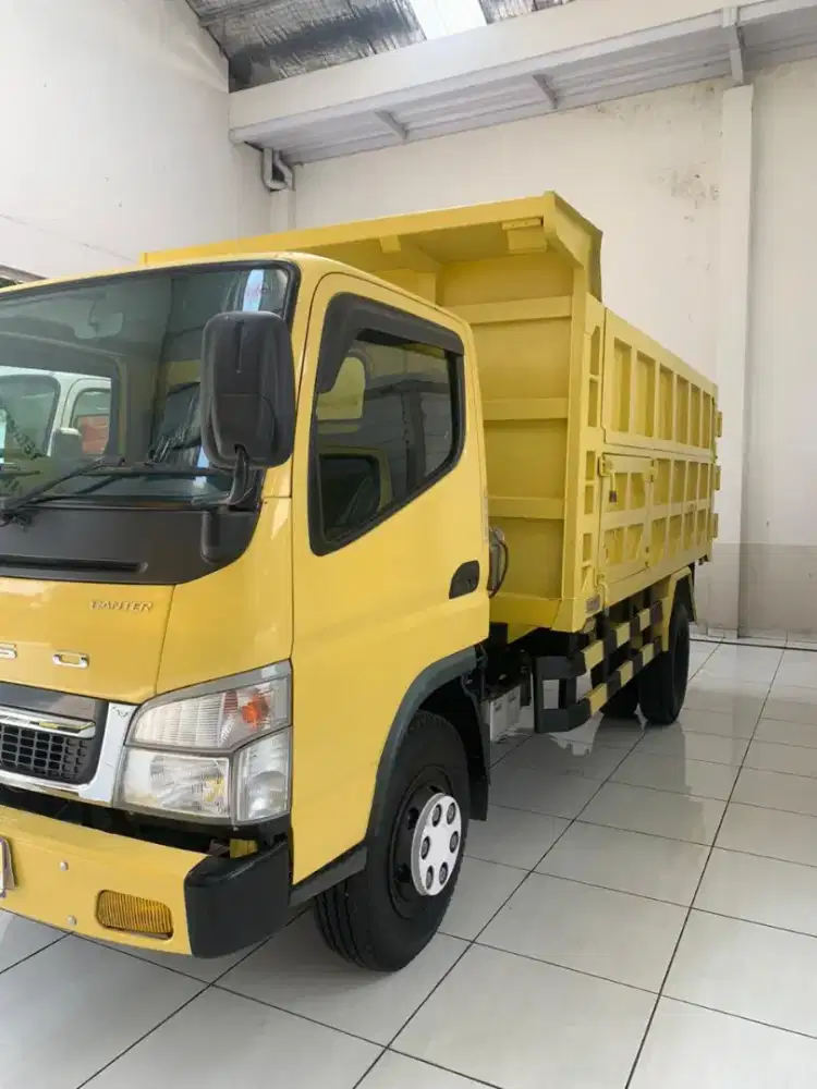 Mitsubishi Canter Dump Truck 2022