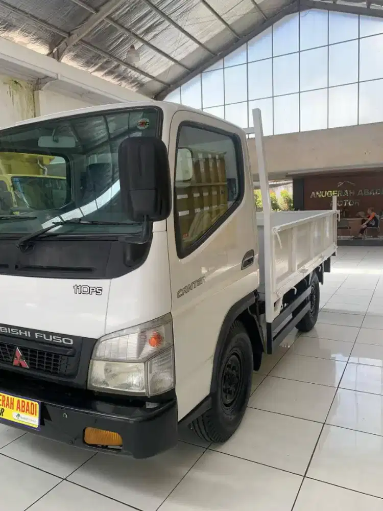 Mitsubishi canter engkel 2014 putih