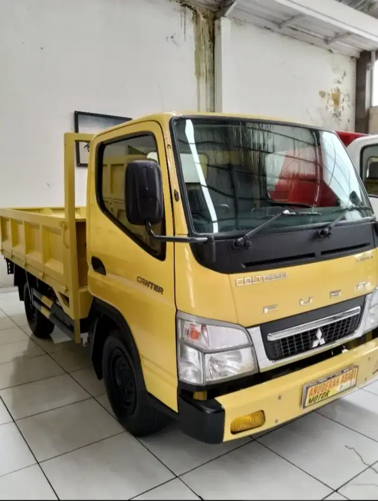 Mitsubishi Canter Engkel 2022 kuning