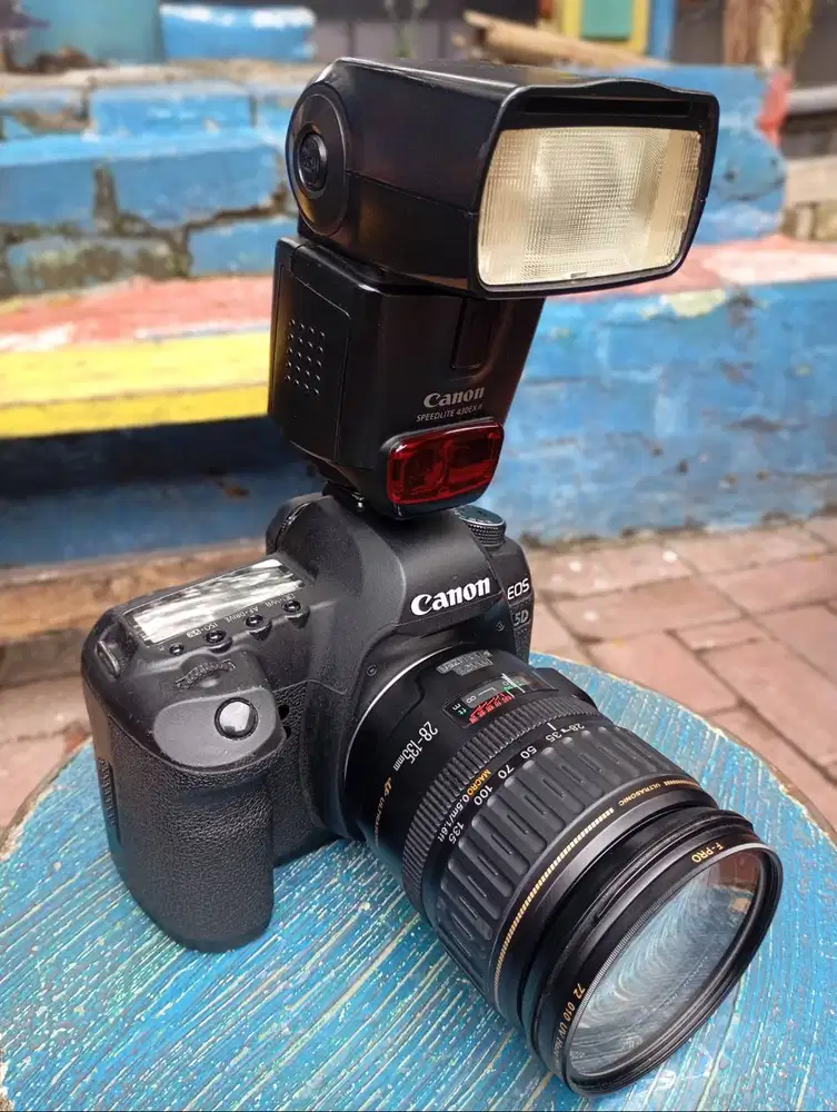 Canon 5D Mark ii+lensa 28-135