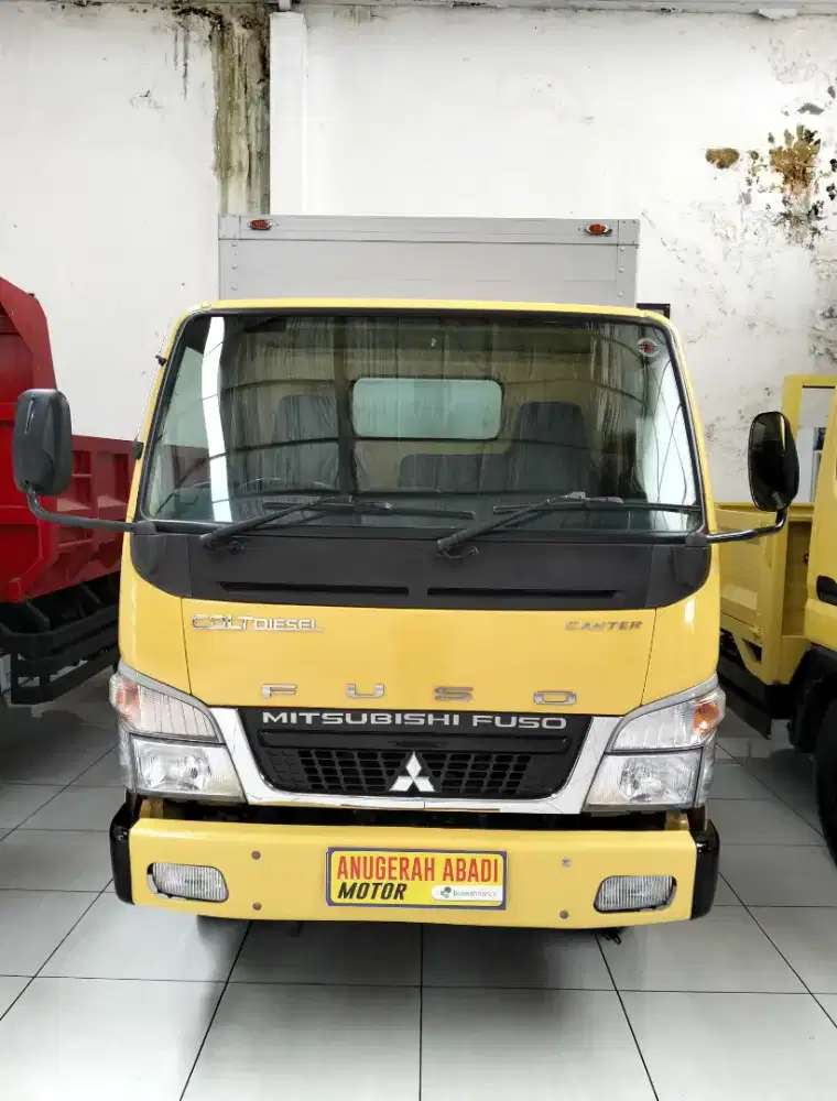 Mitsubishi Canter engkel long box 2019 kuning