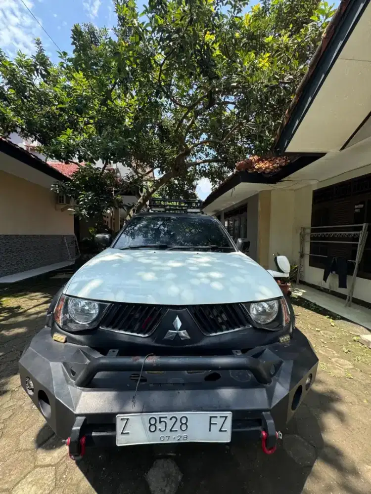 TRITON GLS 4X4 MT 2007