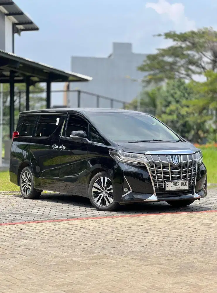 Toyota Alphard G TSS 2022 Black Hitam 2021 2023 Alphard Service Record