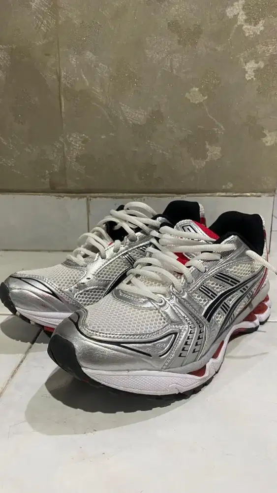 Asics Gel Kayano 14 Silver Red