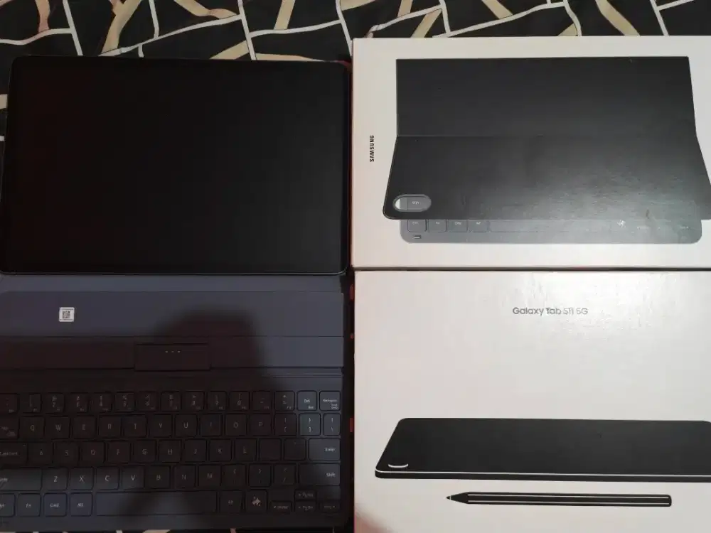 BNOB Samsung Tab S11 5G + keyboard ori 12/256gb sein