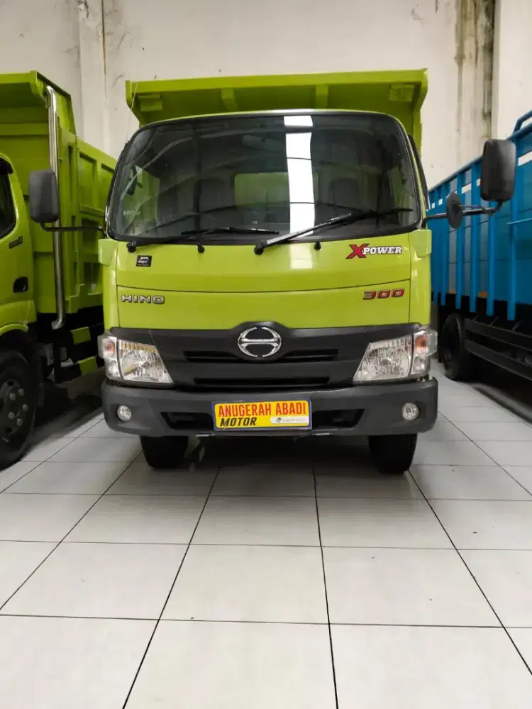 Hino Dutro Dump Truck 2023