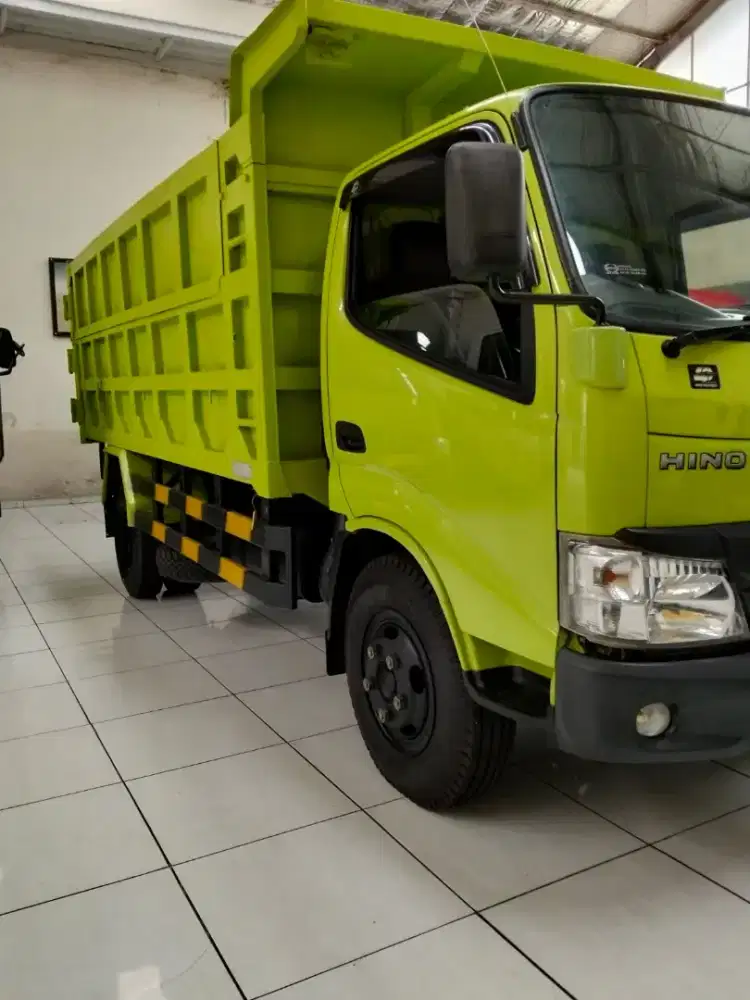 Hino Dutro Dump Truck 2023