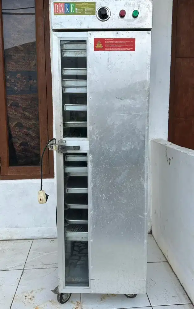 Proofer 12 tray + loyang