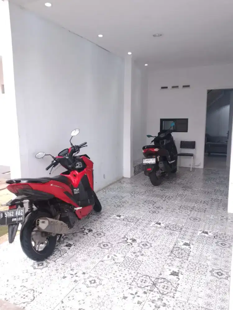 Disewakan Ruang 2 Lantai . Kampus Telkom University. Tol Buahbatu .