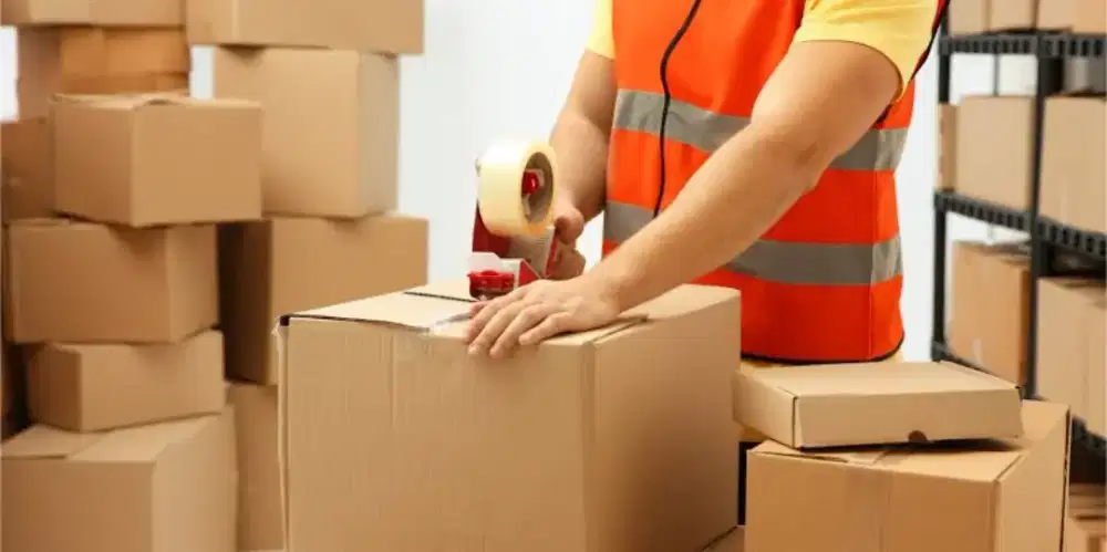 Membutuhkan Karyawan Packing / Cuci Motor / Tukang Bangunan