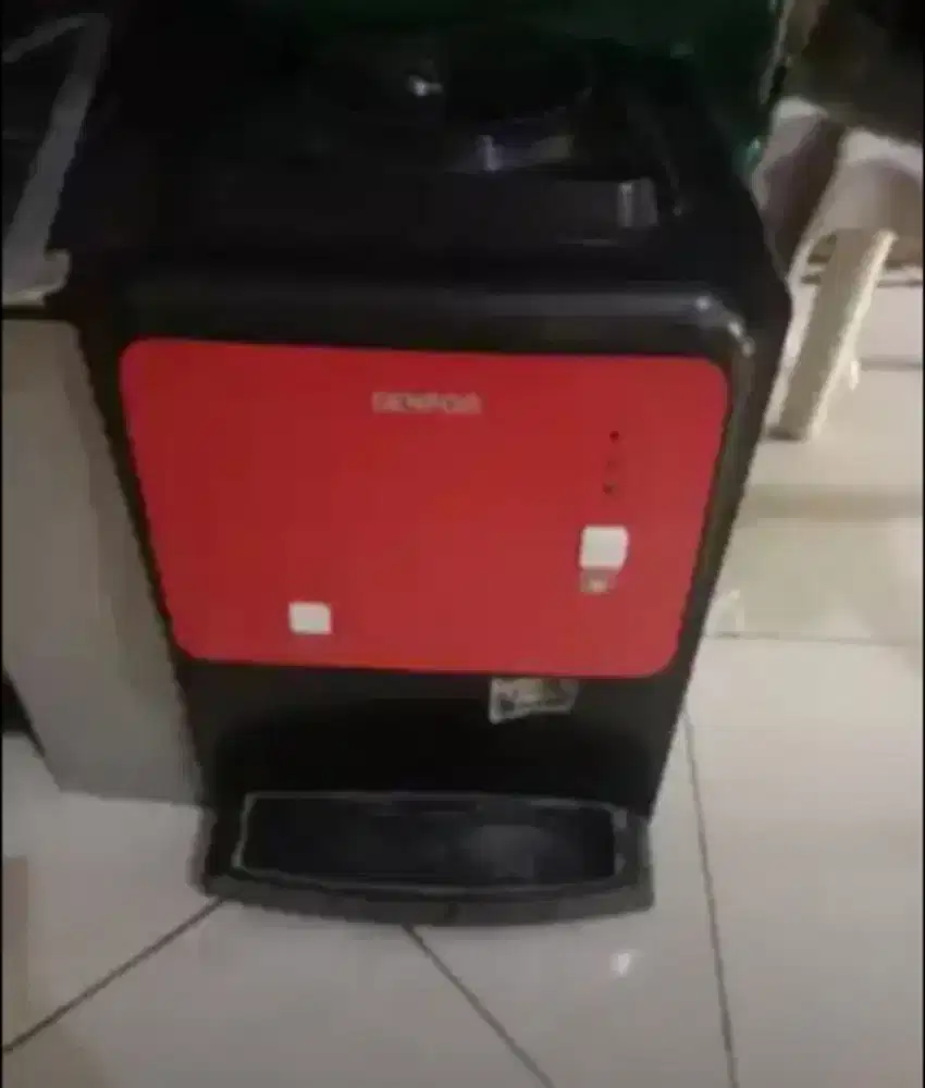 Dijual dispenser air panas ex bu rt
