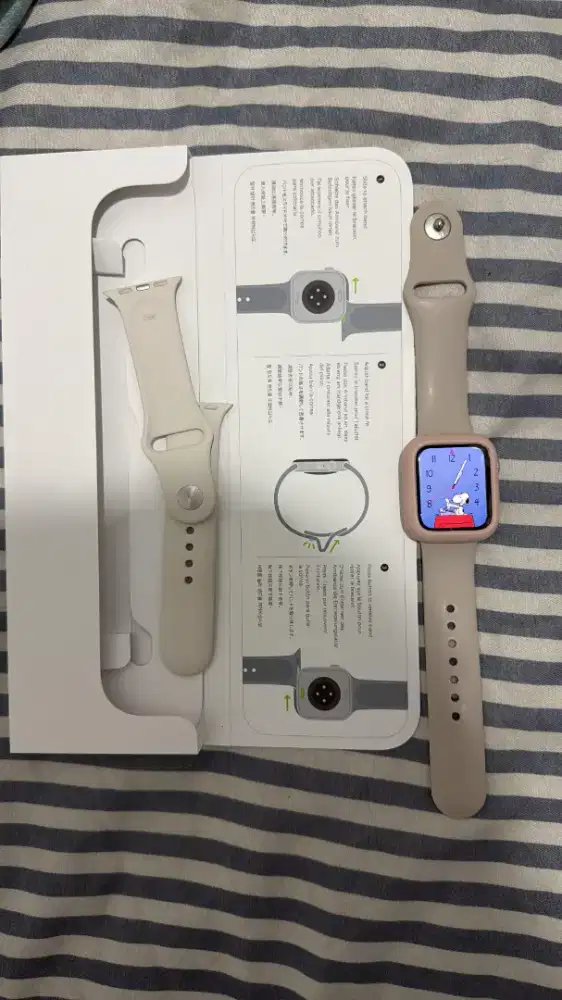 Apple Watch SE 3 40mm Starlight Like New