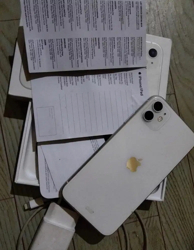 jual iphone 11 ibox bh82% 64gb