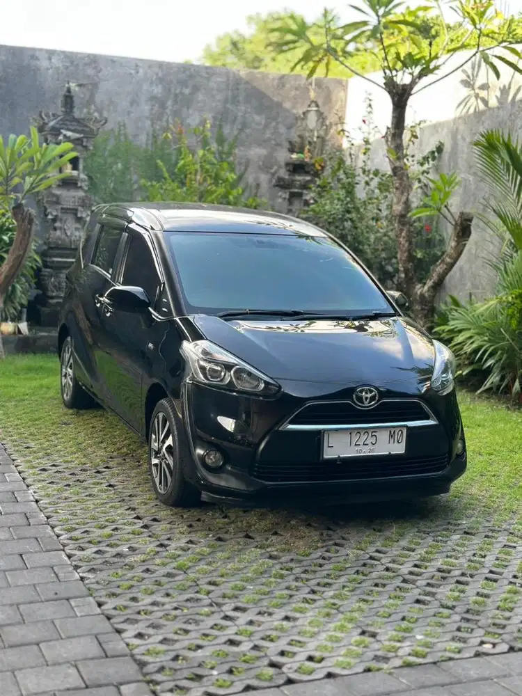 SIENTA V 2016 MANUAL LOW KM TERIMA DK