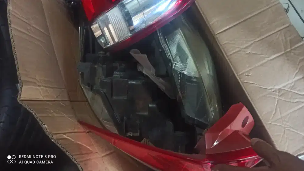 Lampu set Ertiga DPN blakang kiri kanan