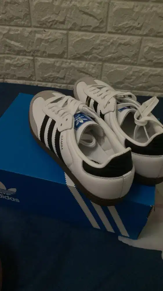 Sepatu adidas samba og