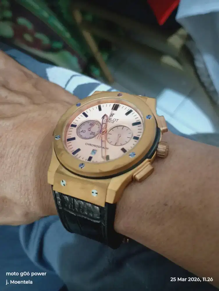 Jam Tangan Hublot Big Bang Chronograph Quartz