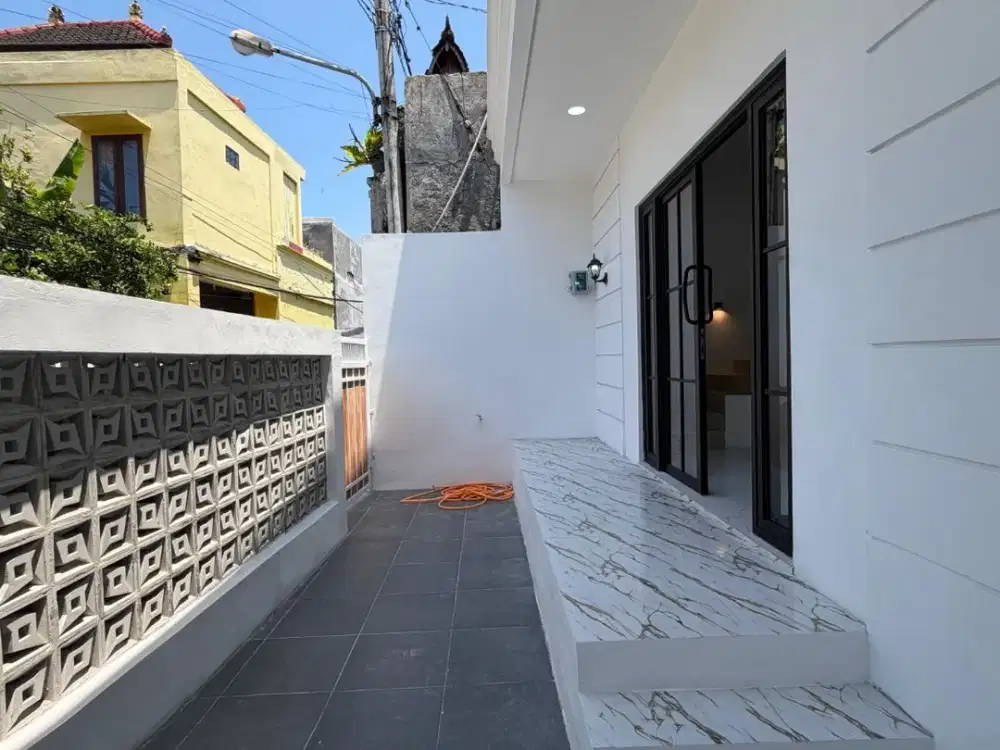 TURUN HARGA ! Rumah baru 2 lantai berlokasi di Denpasar Selatan