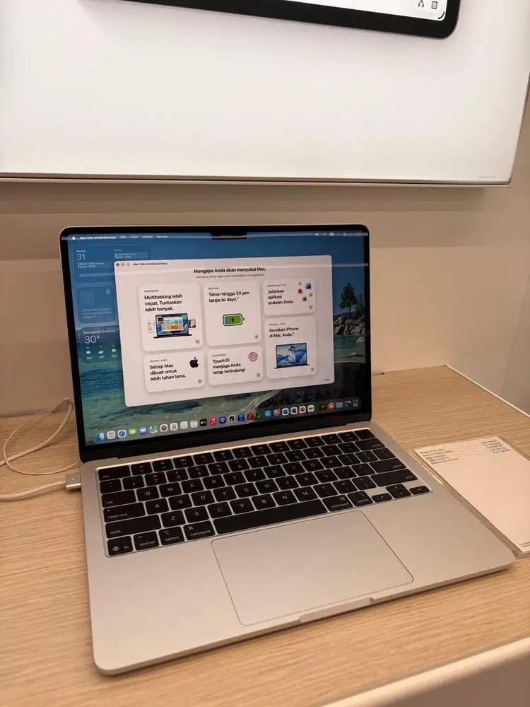 Macbook Air M4 garansi resmi apple