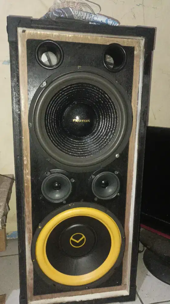 Salon rakitan satu set ampli merek Fleco av 999 fm