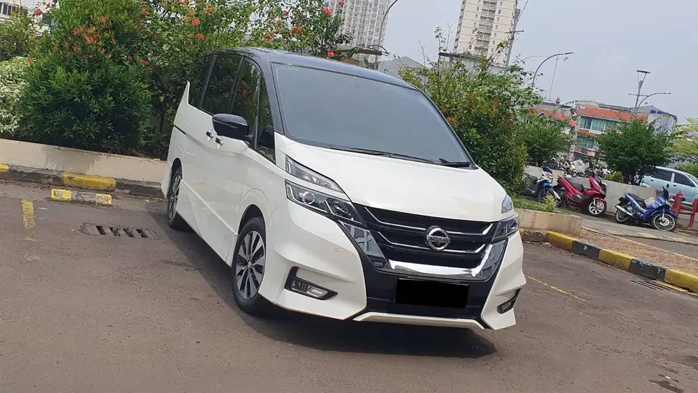 [ GARANSI 5TH ] Nissan Serena 2.0 HWS High Way Star Two Tone 2019 2020
