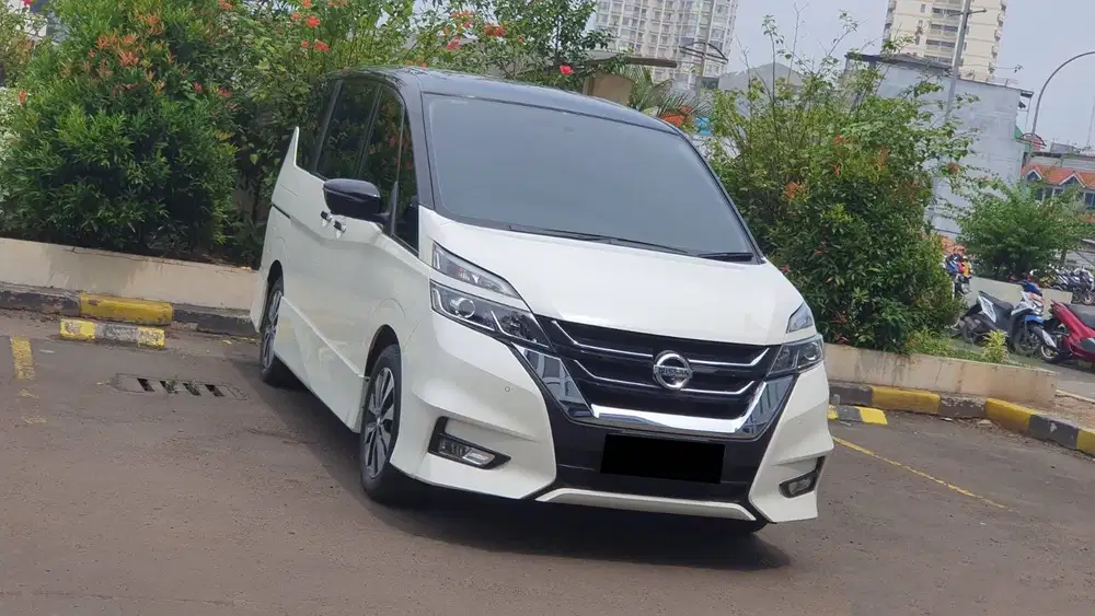 [ GARANSI 5TH ] Nissan Serena 2.0 HWS High Way Star Two Tone 2019 2020